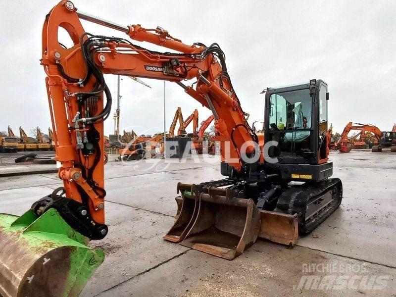 Doosan DX85R Kāpurķēžu ekskavatori