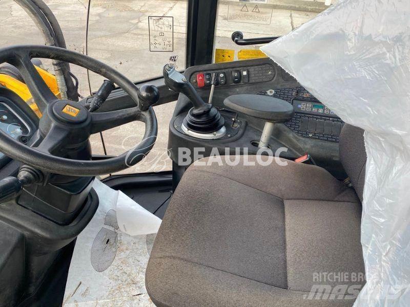 JCB 411 Iekrāvēji uz riteņiem