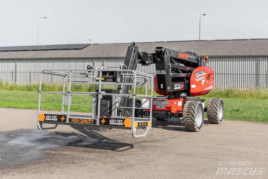 Manitou 160 ATJ+ e Strēles pacēlāji
