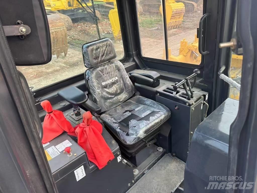 Shantui SD 22 Kāpurķēžu buldozeri