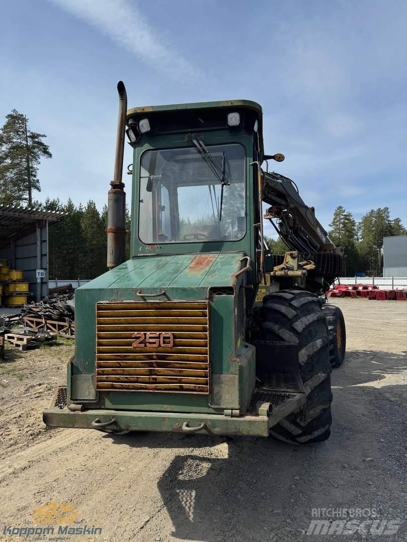 Ösa 250/706 Harvesteri