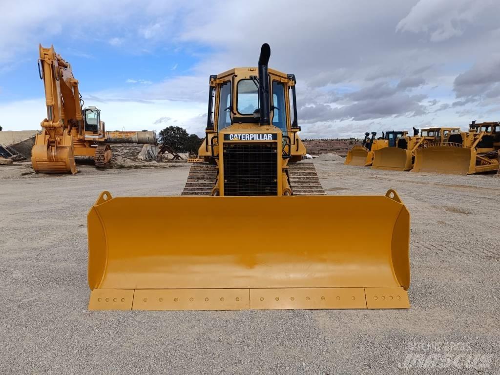 CAT D5H Kāpurķēžu buldozeri