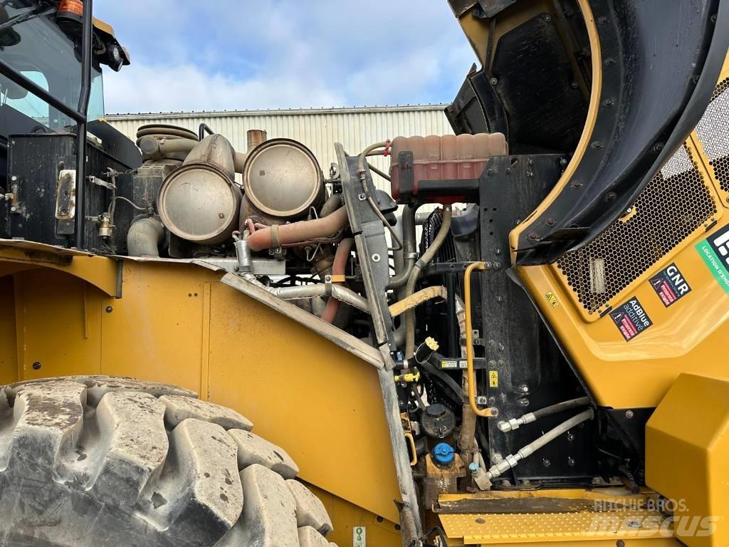 CAT 972MXE Iekrāvēji uz riteņiem