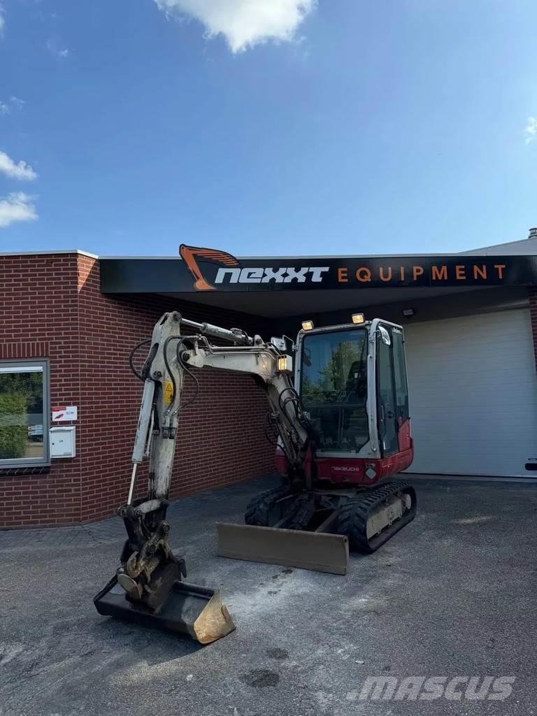 Takeuchi TB230 Kāpurķēžu ekskavatori