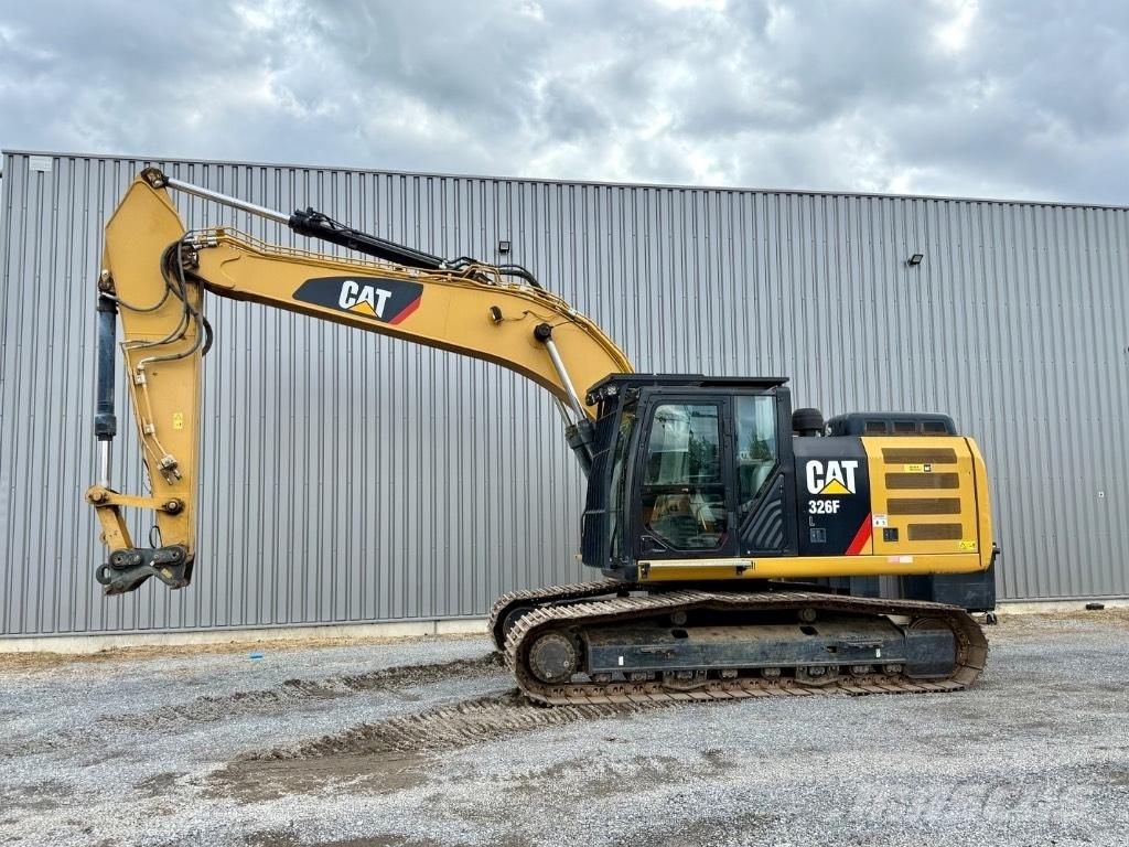 CAT 326 F L Kāpurķēžu ekskavatori