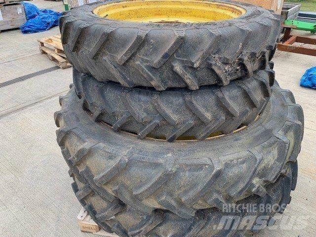  270/95R36 Riepas, riteņi un diski