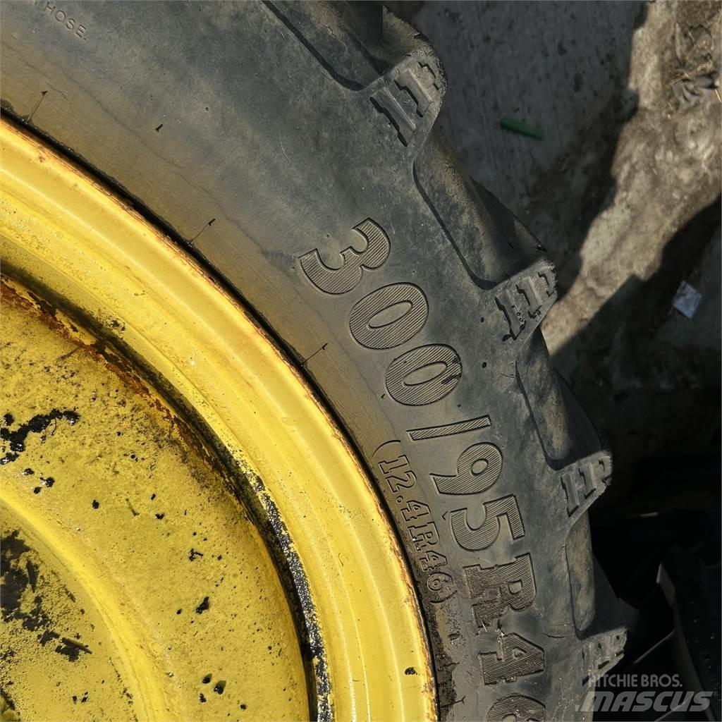 300/95R46 Riepas, riteņi un diski