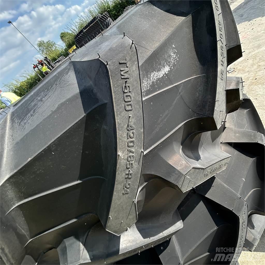  420/85R24 Riepas, riteņi un diski
