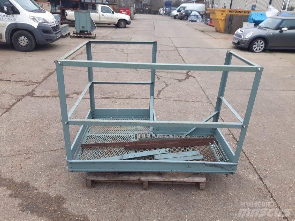  Carier ACCESS Citi pacēlāji un platformas