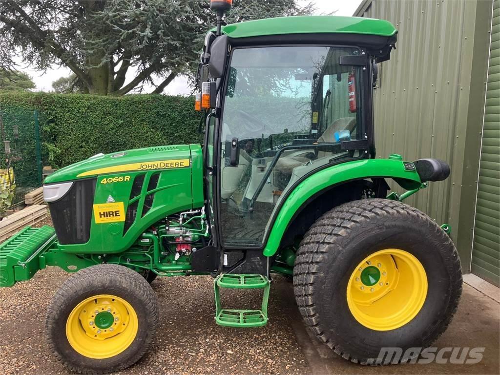 John Deere 4066R Kompaktie traktori