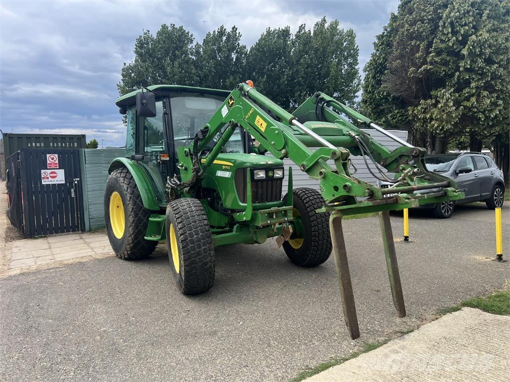 John Deere 5075E Traktori