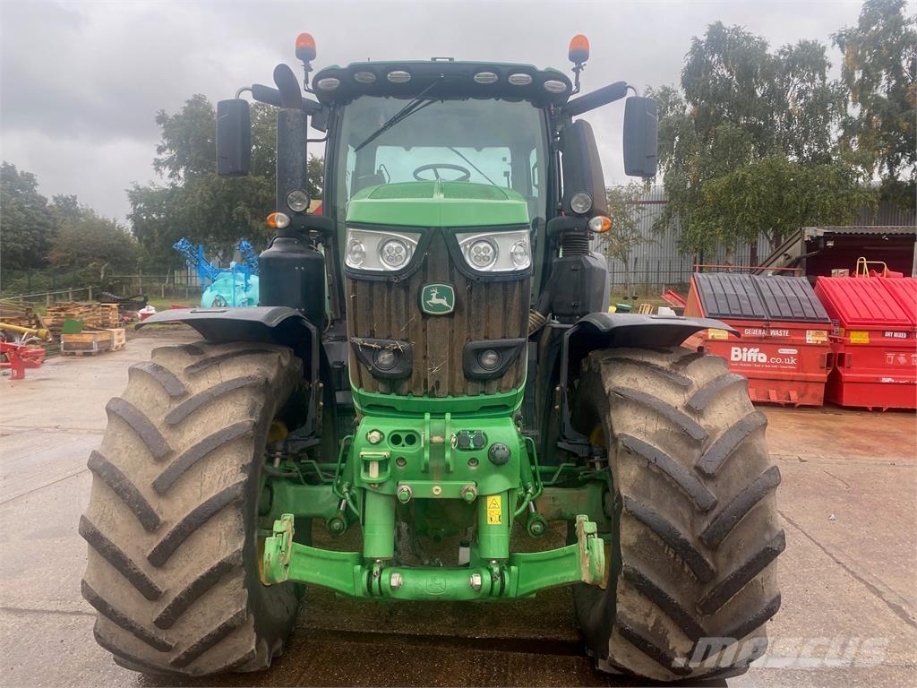John Deere 6250R Traktori