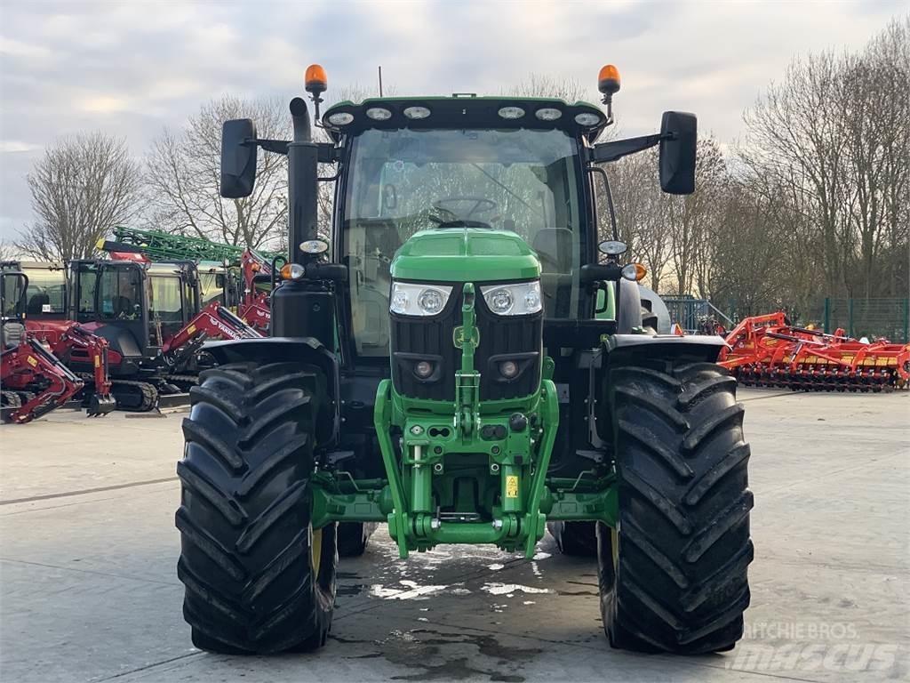 John Deere 6R185 Traktori