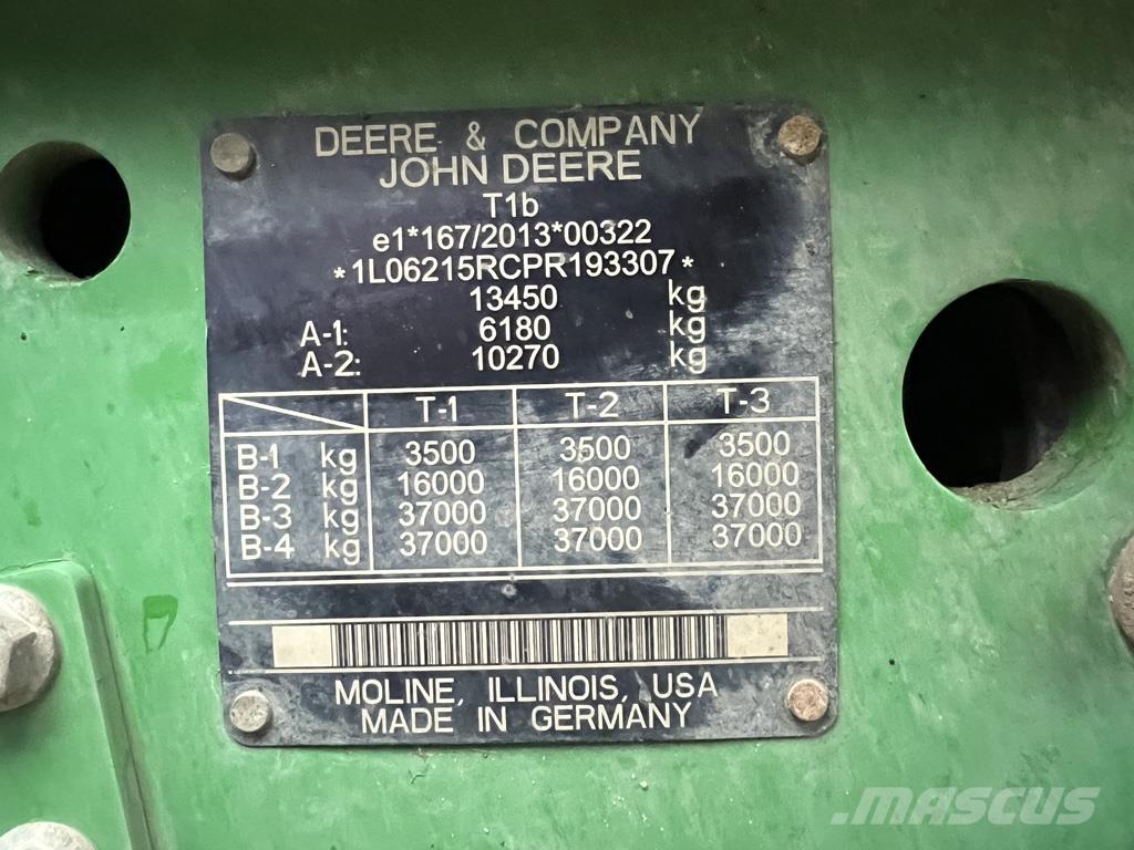 John Deere 6R215 Traktori