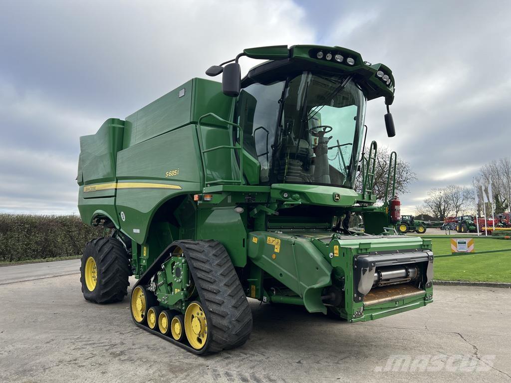 John Deere S685I Ražas novākšanas kombaini