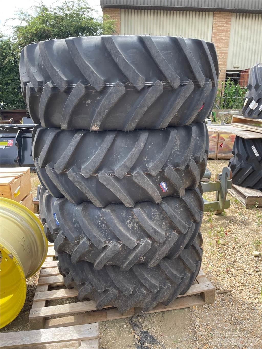 John Deere TYRES Lauksaimniecība- Citi