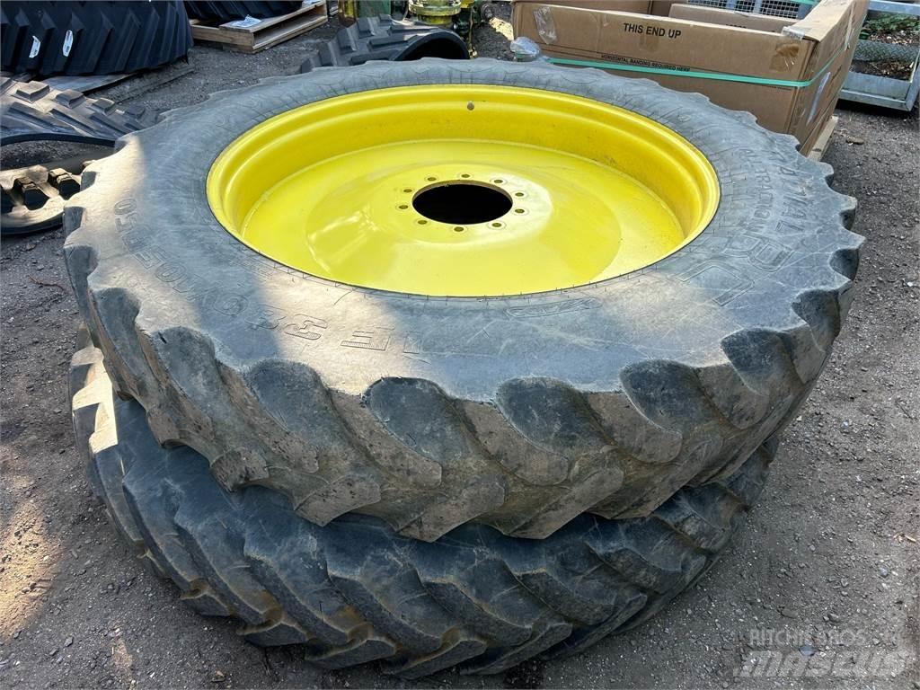 John Deere TYRES Lauksaimniecība- Citi