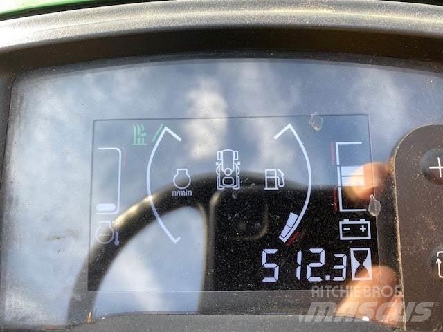 John Deere X750 Traktori