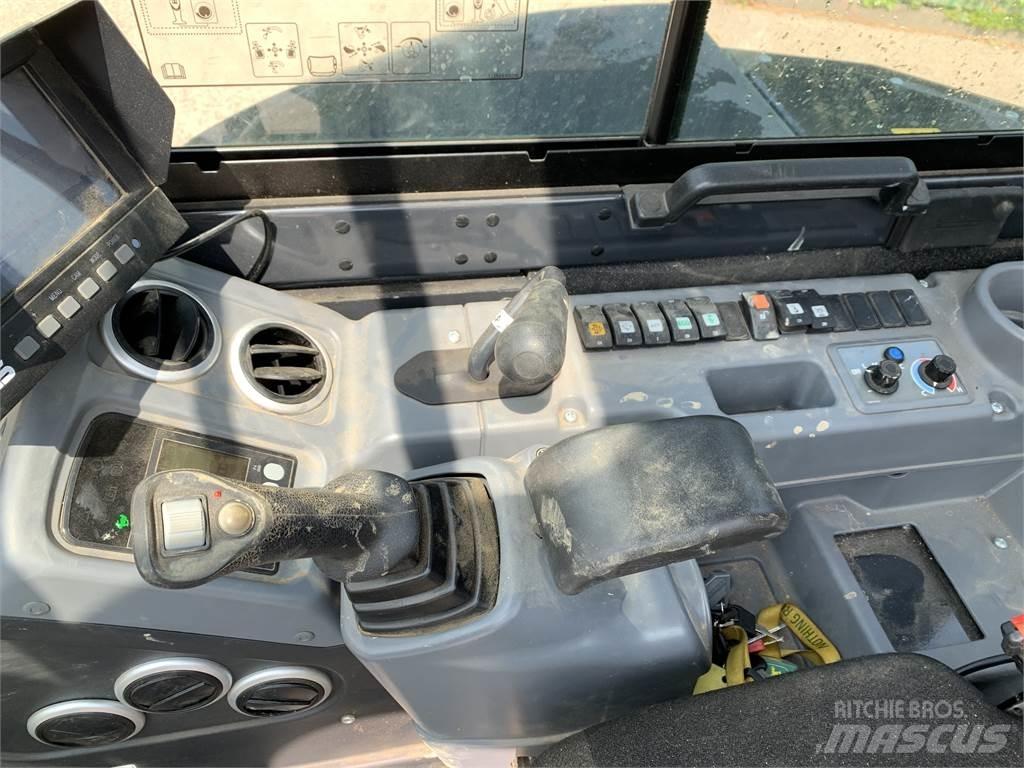 Yanmar SV60-B Vidēja lieluma ekskavatori 7 t - 12 t