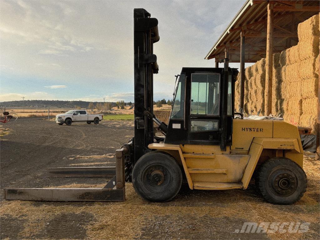 Hyster H210XL Maisu satvērēji