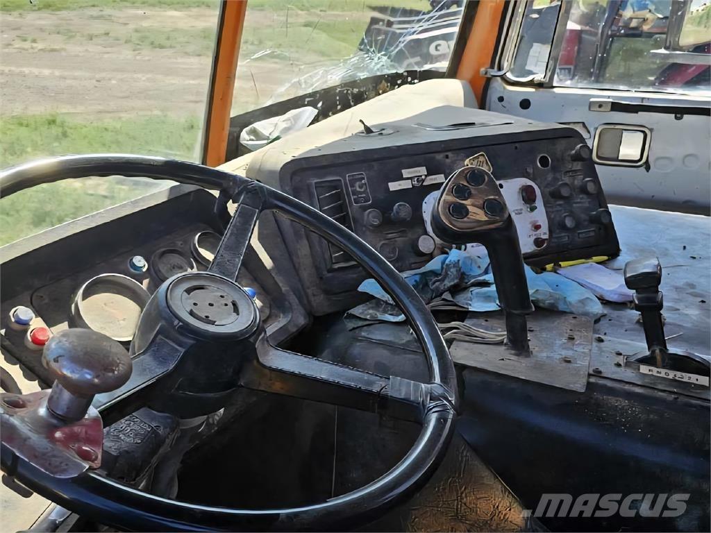  Ton-Right 890 Maisu satvērēji