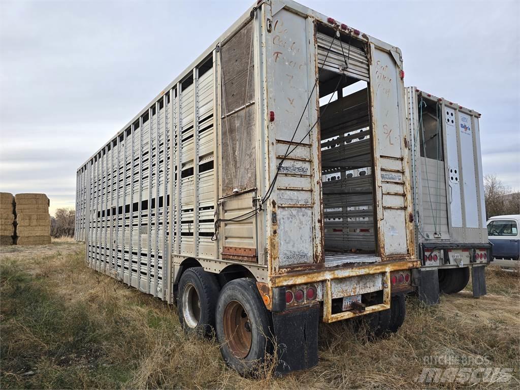 Wilson 42' Dzīvnieku transportēšanas piekabes