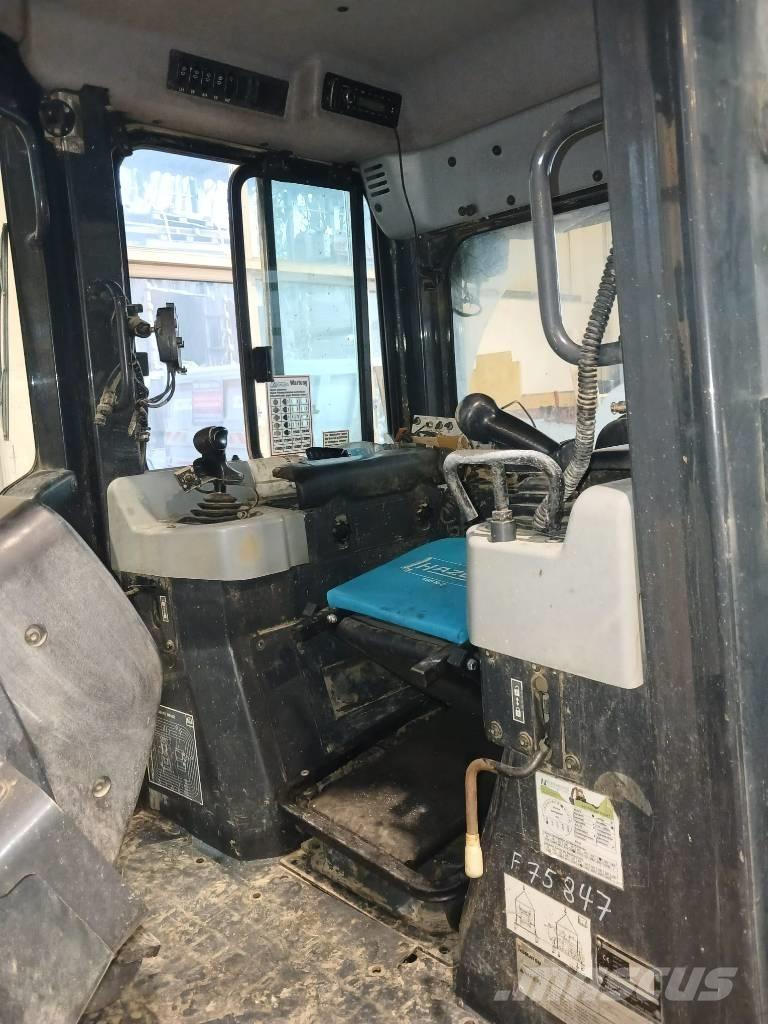 Komatsu D 51 PX-22 Kāpurķēžu buldozeri