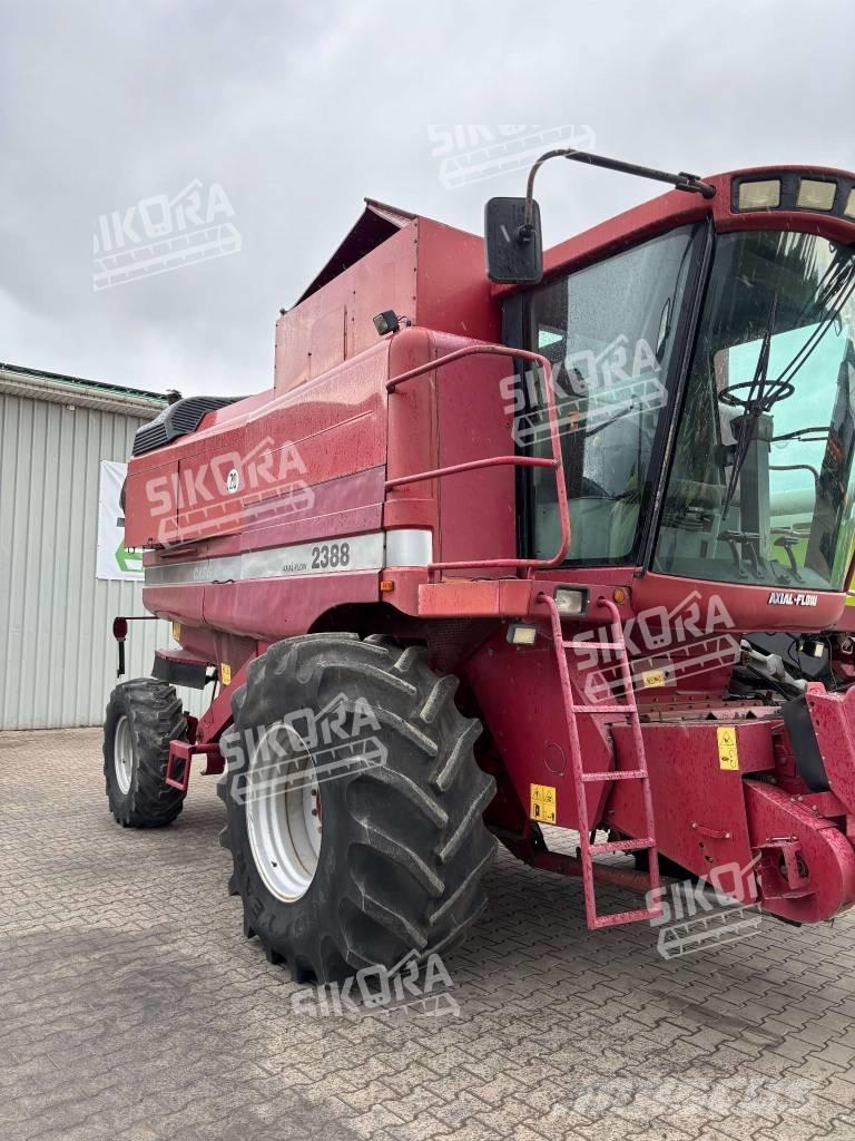 Case IH 2388 Ražas novākšanas kombaini