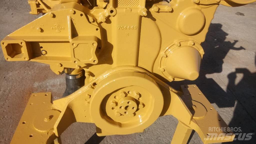 CAT 245 B Dzinēji