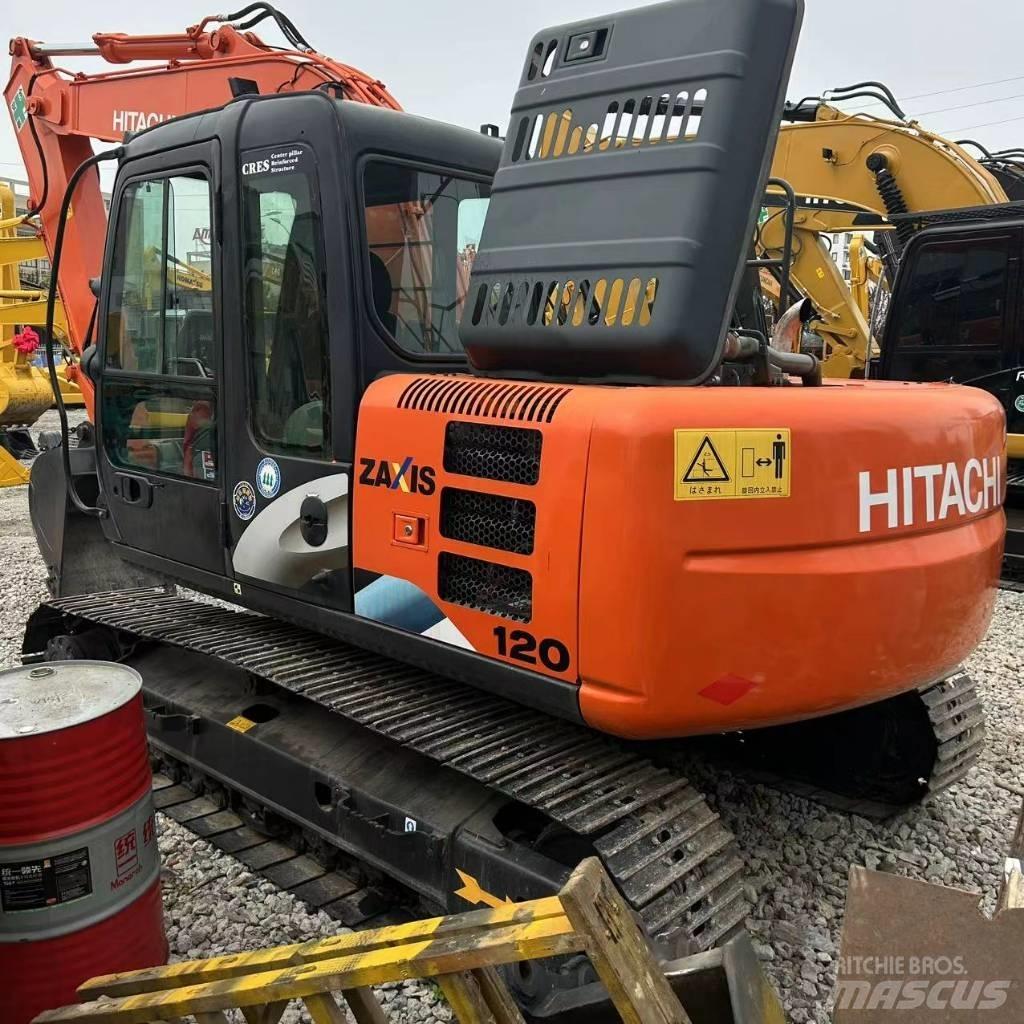 Hitachi ZX 120 Kāpurķēžu ekskavatori