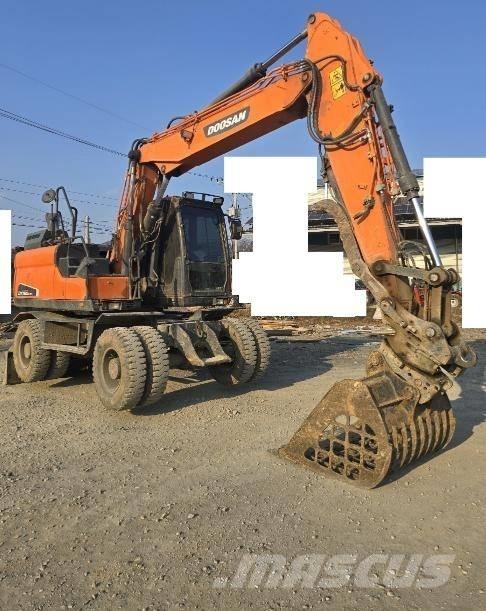 Doosan DX 140 W-5 Ekskavatori uz riteņiem