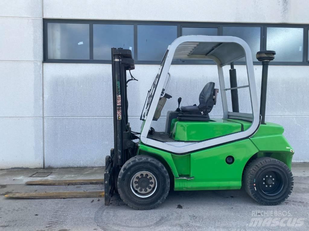 Cesab Drago 500 Tehnika ar dīzeļa dzinēju