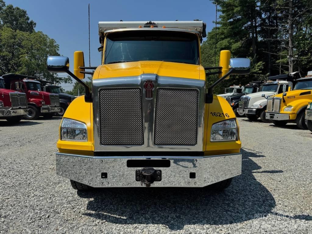 Kenworth T 880 Pašizgāzējs