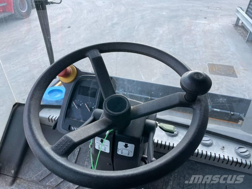 Volvo DD105 Divvalču grunts veltņi