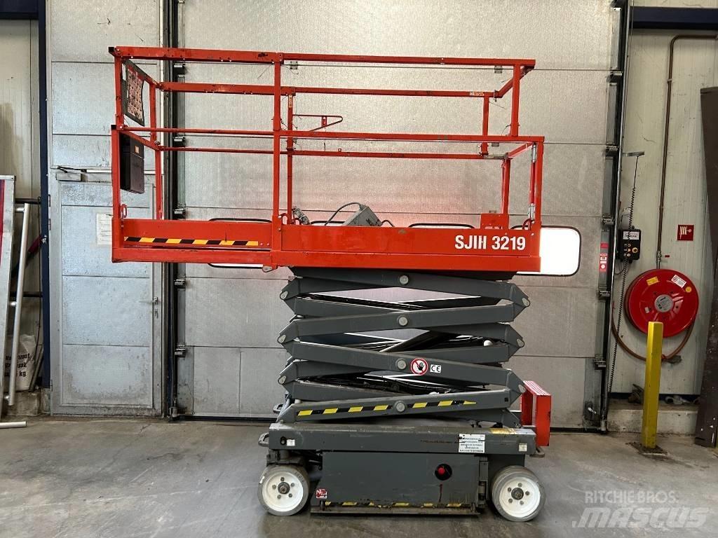 SkyJack SJ 3219 Šķerveida pacēlāji