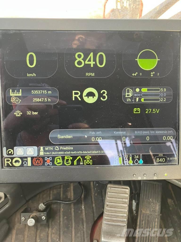 Komatsu 911.4 Harvesteri