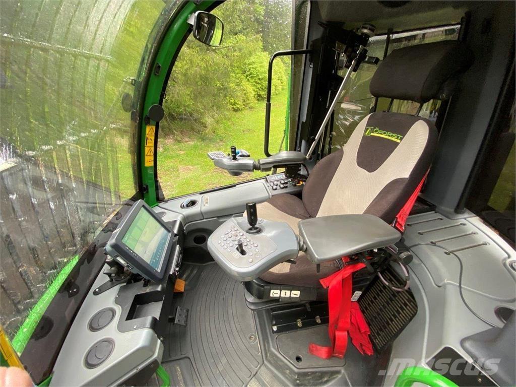 John Deere 1270 G Harvesteri
