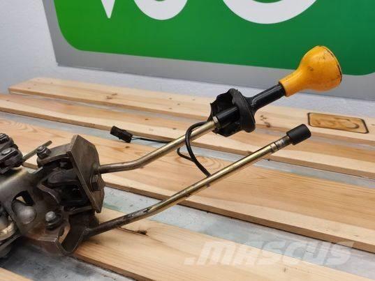 JCB 537-125 joystick Kabīnes un interjers