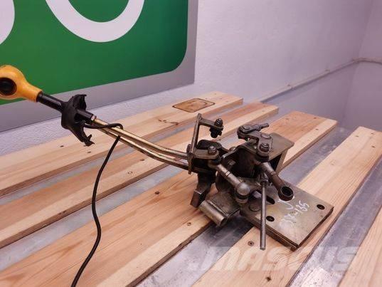JCB 537-125 joystick Kabīnes un interjers