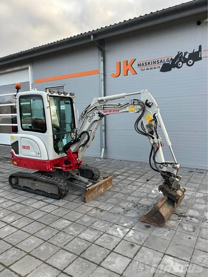 Takeuchi TB 225 Mini ekskavatori < 7 t
