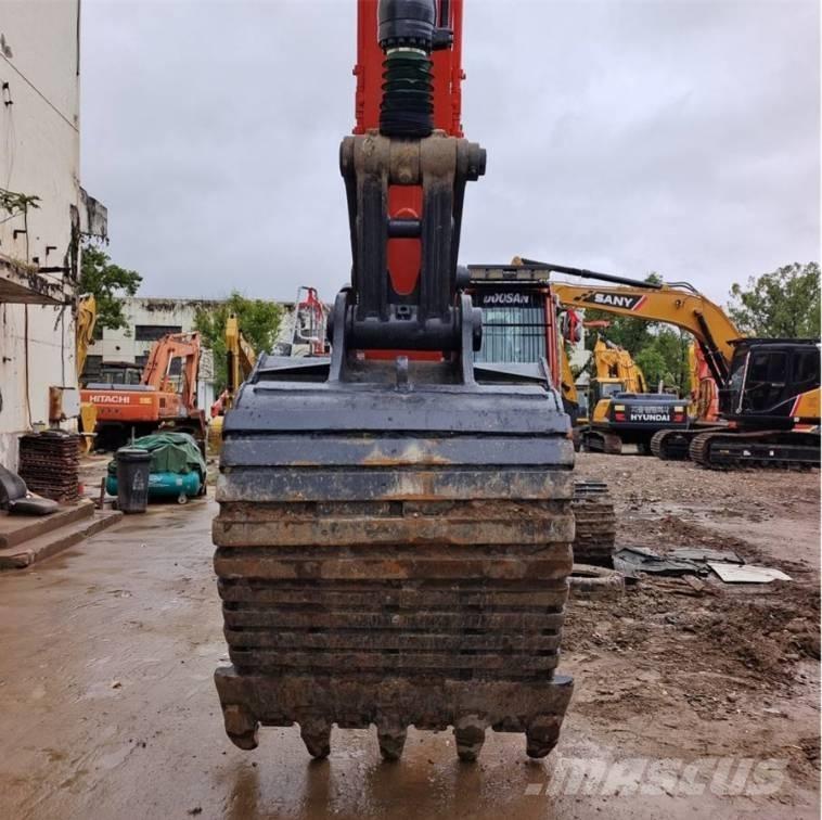 Doosan DX 340 Kāpurķēžu ekskavatori
