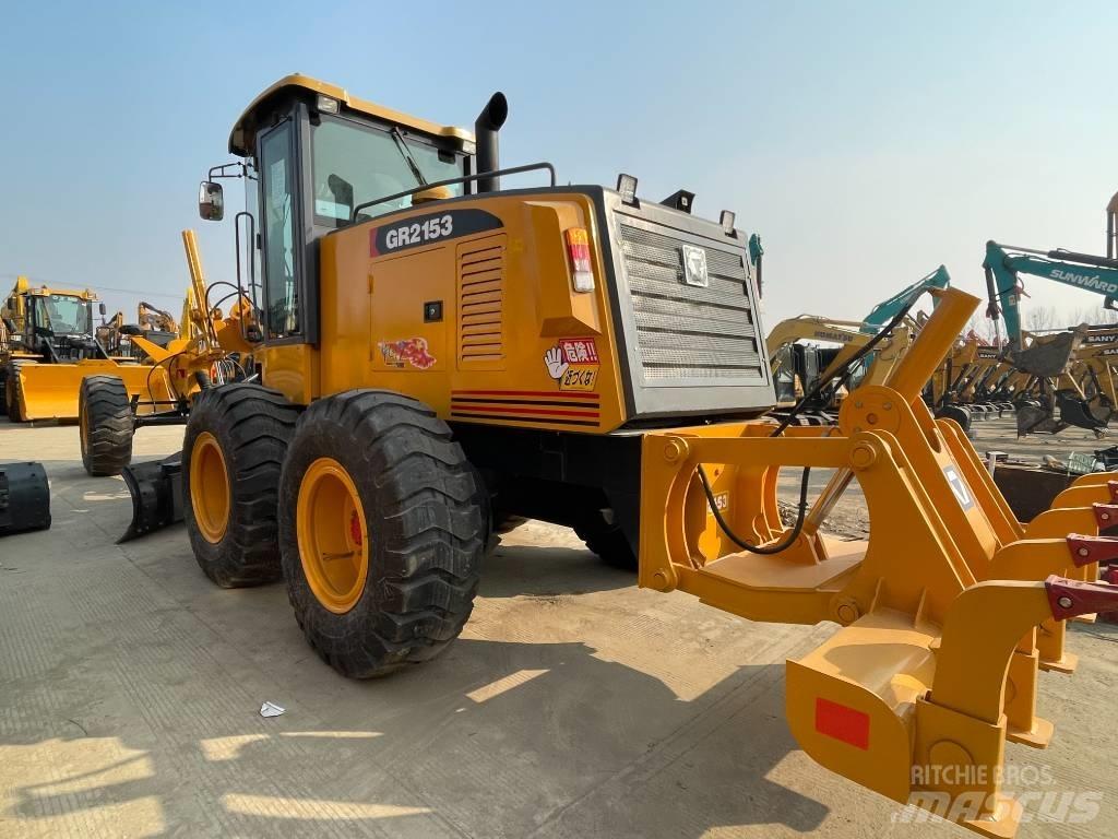 XCMG gr2153 Iekrāvēji uz riteņiem