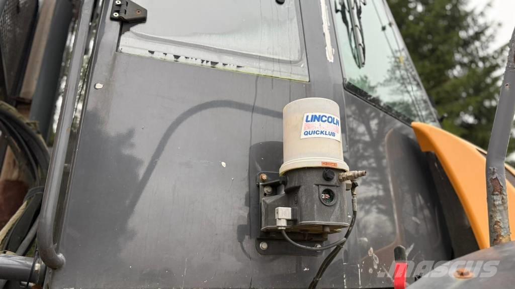 CASE 330 B Artikulētie pašizgāzēji