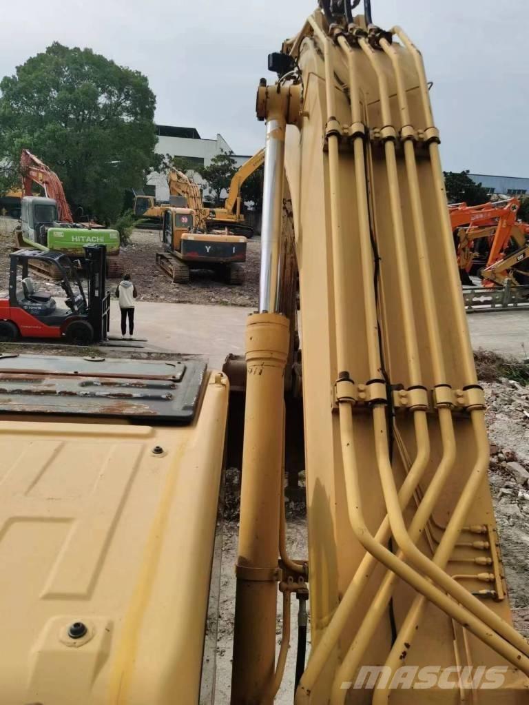 Komatsu PC 400-7 Kāpurķēžu ekskavatori