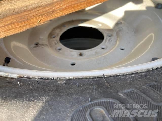 Trelleborg 540/65R34 Riepas, riteņi un diski