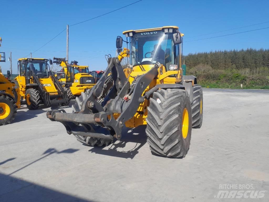 Volvo L 60 Iekrāvēji uz riteņiem