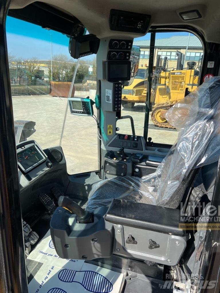 CAT 966 M Iekrāvēji uz riteņiem