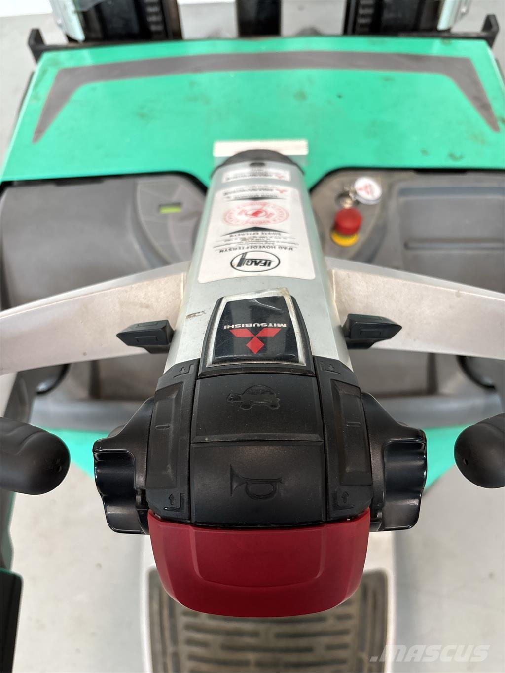 Mitsubishi SBV16N Pašgājēji krautnētāji