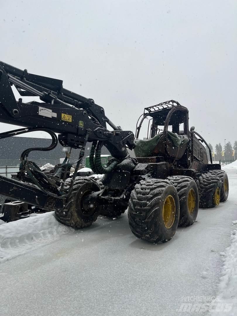 John Deere 1270G Harvesteri