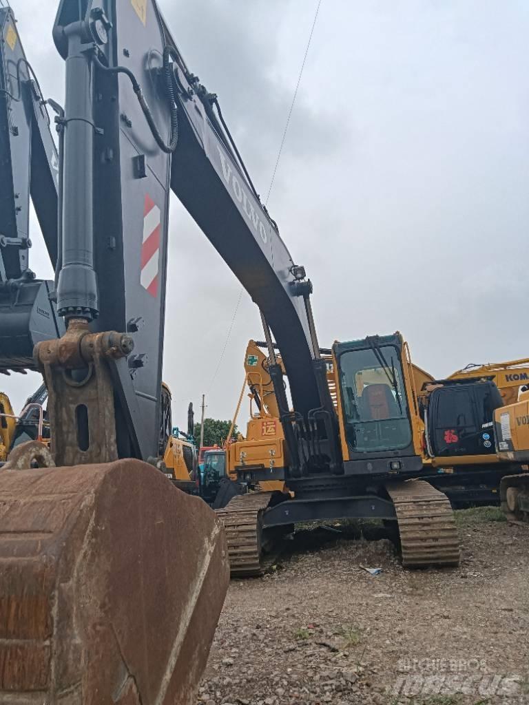 Volvo EC 210 Kāpurķēžu ekskavatori